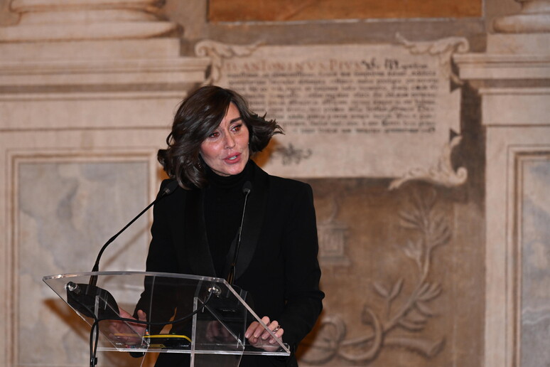 - RIPRODUZIONE RISERVATA