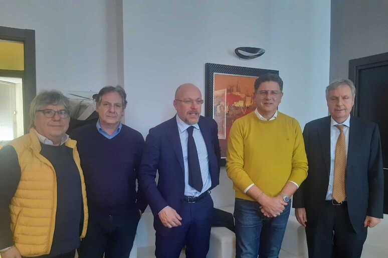 - RIPRODUZIONE RISERVATA