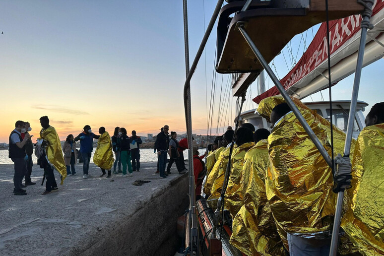 - RIPRODUZIONE RISERVATA