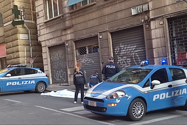 - RIPRODUZIONE RISERVATA