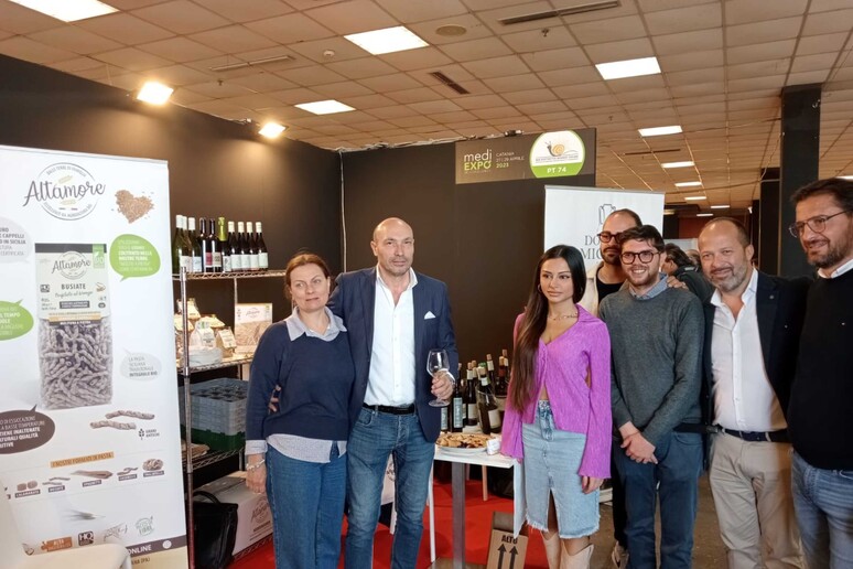 - RIPRODUZIONE RISERVATA