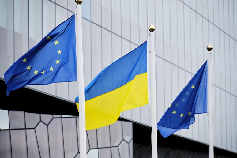 Commissione Ue: "L 'intesa sui minerali riconosce il percorso di Kiev verso l 'Unione europea" © ANSA/EPA