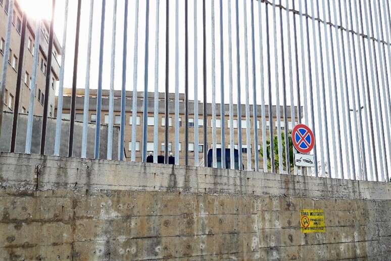 - RIPRODUZIONE RISERVATA