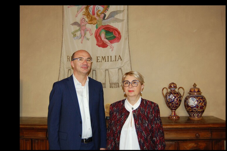 - RIPRODUZIONE RISERVATA