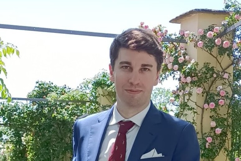 - RIPRODUZIONE RISERVATA