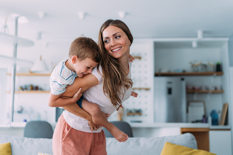 Madre e figlio foto iStock. - RIPRODUZIONE RISERVATA