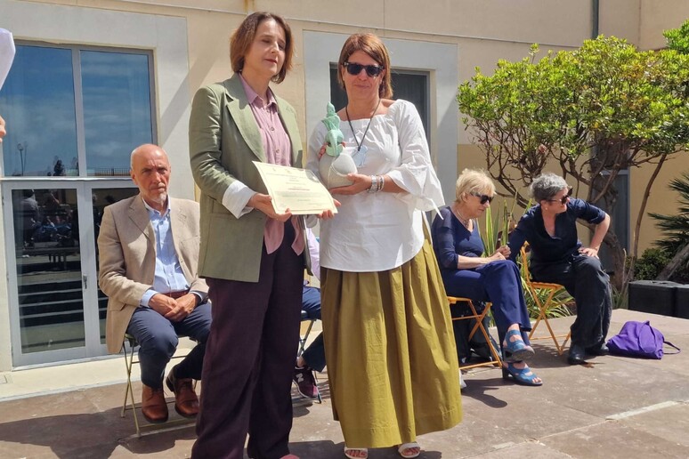 - RIPRODUZIONE RISERVATA