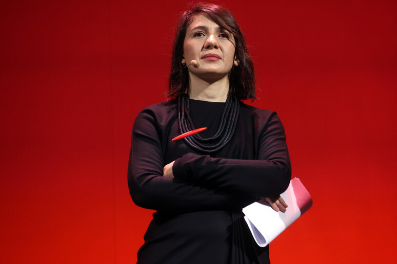 - RIPRODUZIONE RISERVATA