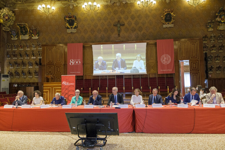 - RIPRODUZIONE RISERVATA