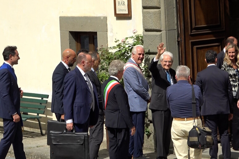 - RIPRODUZIONE RISERVATA