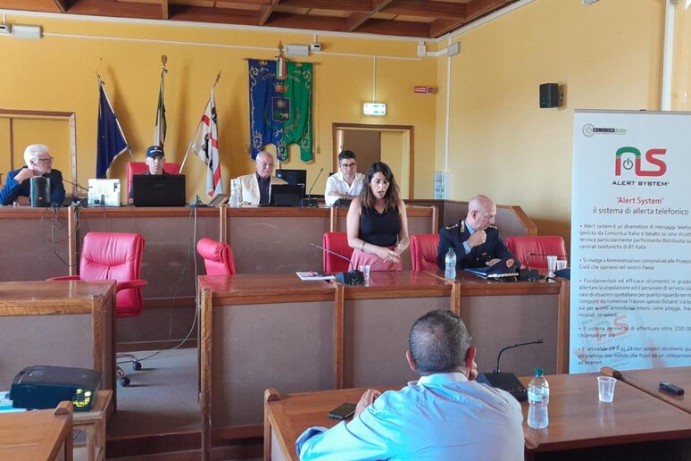 - RIPRODUZIONE RISERVATA