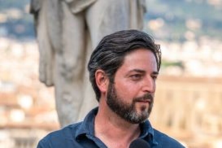 - RIPRODUZIONE RISERVATA