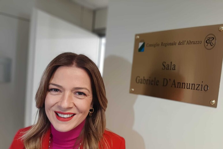 - RIPRODUZIONE RISERVATA
