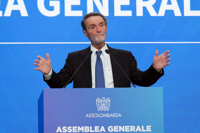 - RIPRODUZIONE RISERVATA