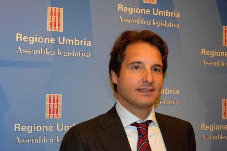 - RIPRODUZIONE RISERVATA