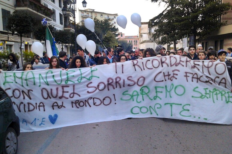 - RIPRODUZIONE RISERVATA
