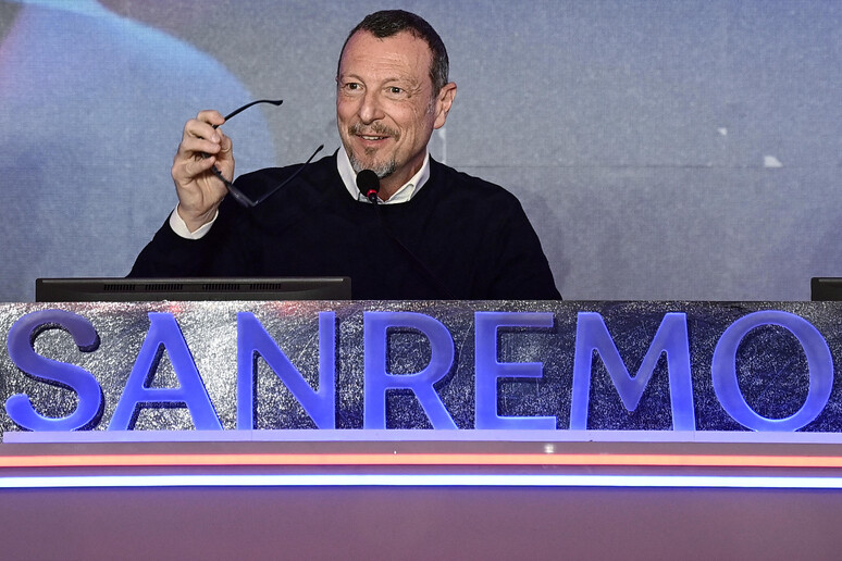 Amadeus a Sanremo - RIPRODUZIONE RISERVATA