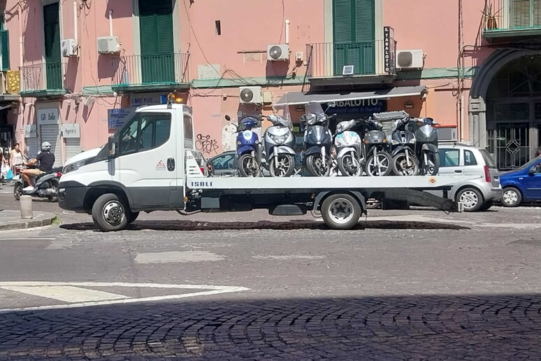 - RIPRODUZIONE RISERVATA