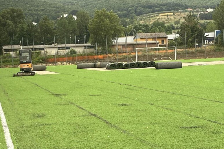 - RIPRODUZIONE RISERVATA