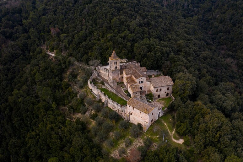 - RIPRODUZIONE RISERVATA