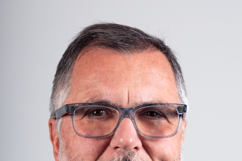 - RIPRODUZIONE RISERVATA