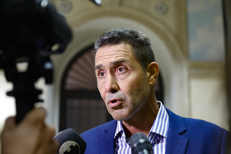 -     RIPRODUZIONE RISERVATA