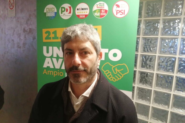 -     RIPRODUZIONE RISERVATA