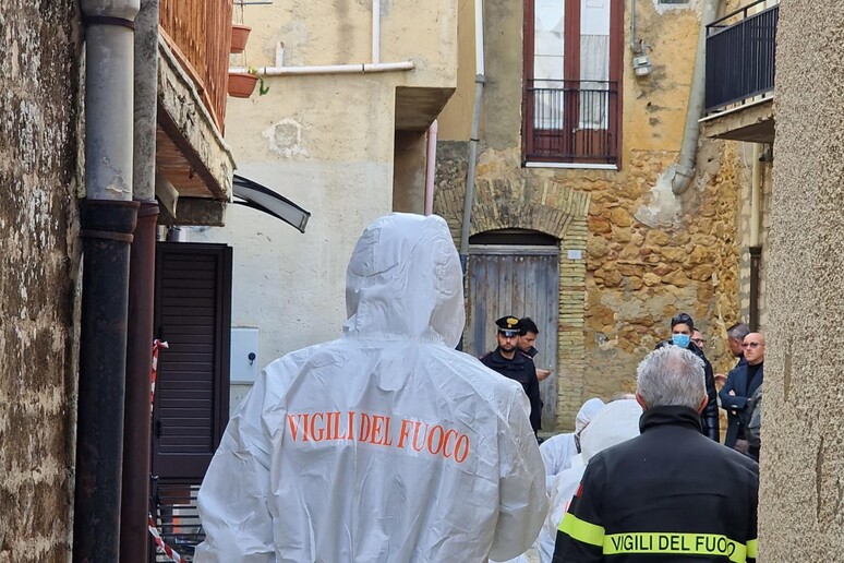 -     RIPRODUZIONE RISERVATA