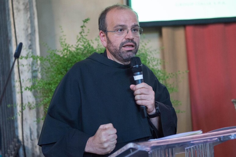 Padre Benanti nuovo presidente Commissione AI -     RIPRODUZIONE RISERVATA