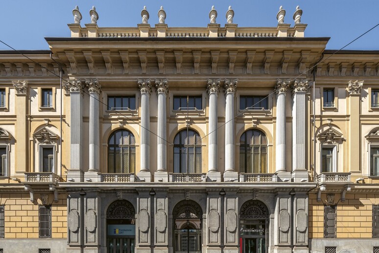 -     RIPRODUZIONE RISERVATA