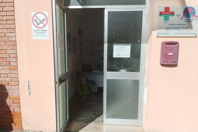 -     RIPRODUZIONE RISERVATA