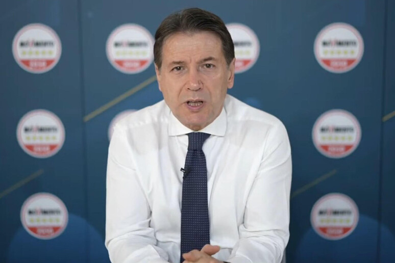 Conte, fondo Ue di 500 miliardi non su armi ma sull 'economia - RIPRODUZIONE RISERVATA