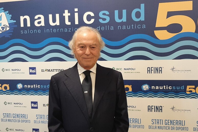 -     RIPRODUZIONE RISERVATA