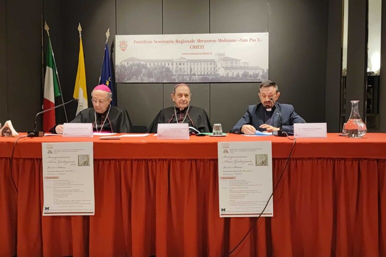 -     RIPRODUZIONE RISERVATA