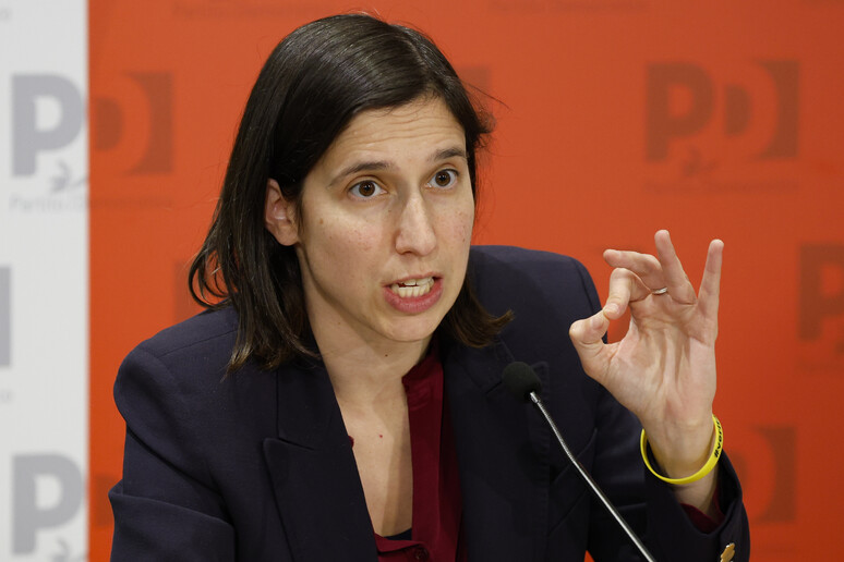 'You are not alone ' PD leader tells Stellantis workers (2) -     RIPRODUZIONE RISERVATA