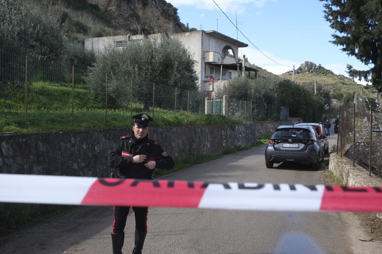 -     RIPRODUZIONE RISERVATA