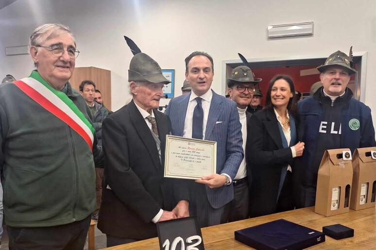 -     RIPRODUZIONE RISERVATA