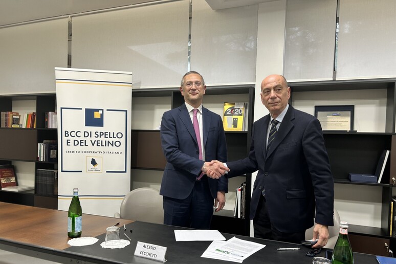 -     RIPRODUZIONE RISERVATA
