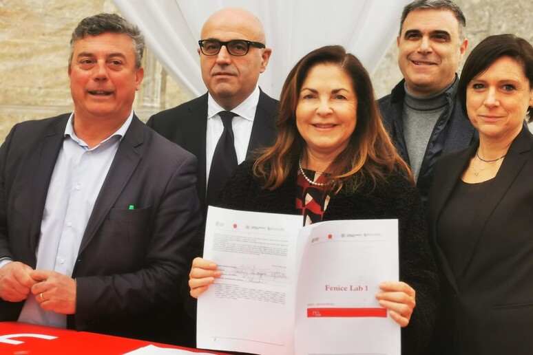 -     RIPRODUZIONE RISERVATA