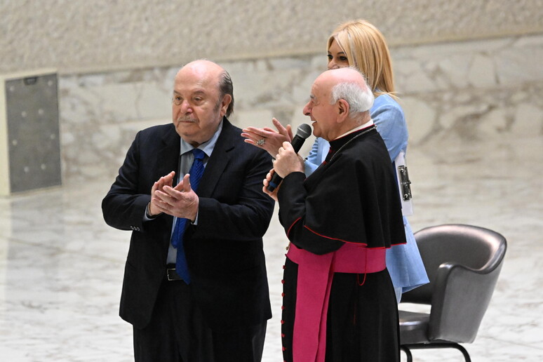 - RIPRODUZIONE RISERVATA