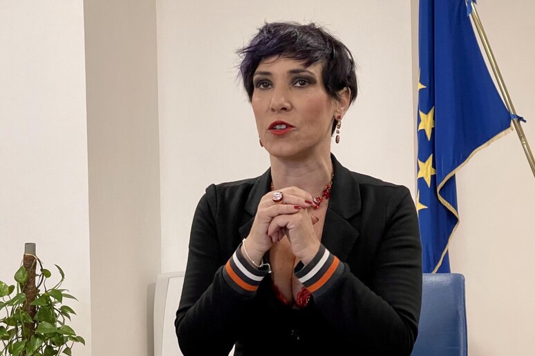 - RIPRODUZIONE RISERVATA