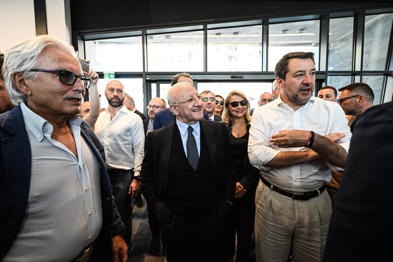 - RIPRODUZIONE RISERVATA