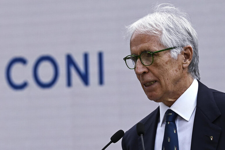 - RIPRODUZIONE RISERVATA