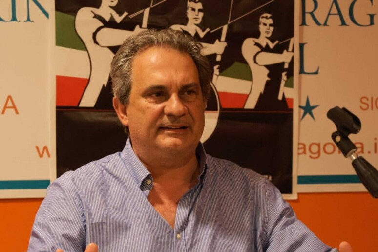 - RIPRODUZIONE RISERVATA