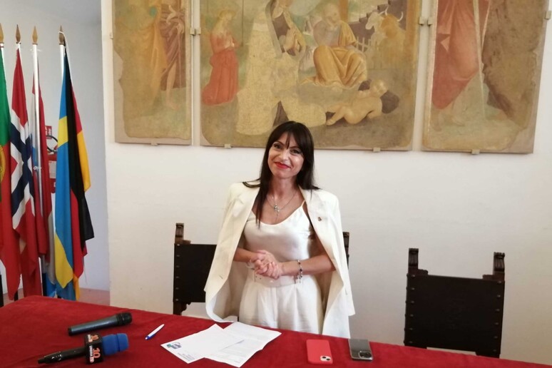 - RIPRODUZIONE RISERVATA