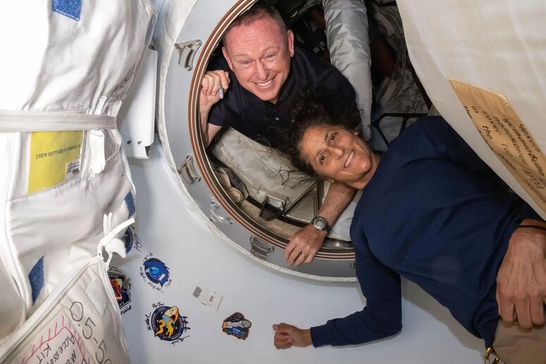 Gli astronauti bloccati sulla Iss, Suni Williams e Butch Wilmore (fonte: NASA) - RIPRODUZIONE RISERVATA