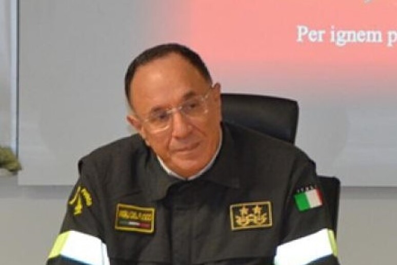 - RIPRODUZIONE RISERVATA