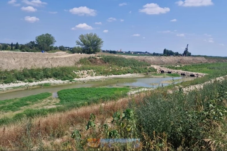 - RIPRODUZIONE RISERVATA