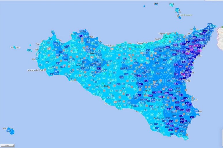 - RIPRODUZIONE RISERVATA