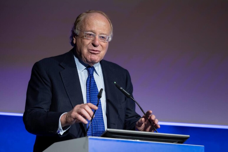 - RIPRODUZIONE RISERVATA